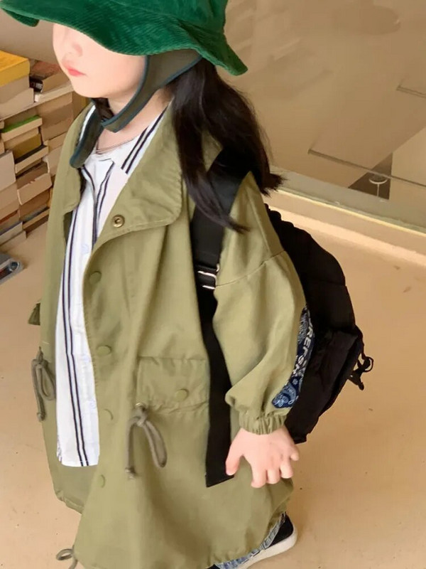 2023 Kórejské detské oblečenie Jesenná dievčenská vetrovka strednej dĺžky Dievčenský keprový kabát so šnúrkou na jar a jeseň Novinka