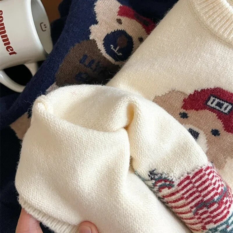 Zimski dječji džemper u korejskom stilu s crtanim medvjedom Flocking pletenina Djevojčice mekani labavi topli pleteni pulover s O-izrezom