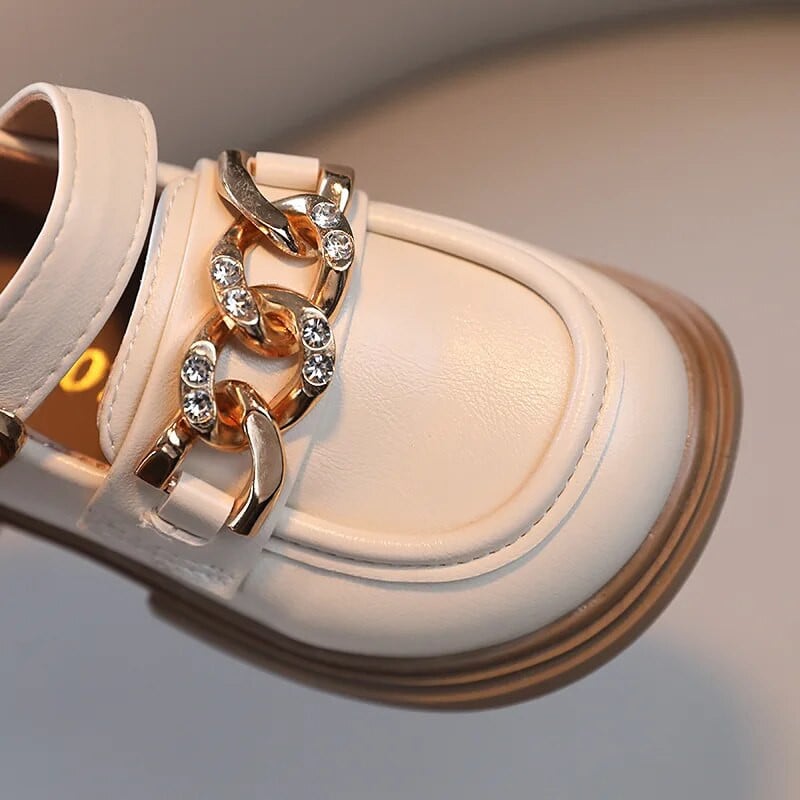 Beebitüdrukute printsessikingad libisemiskindlad tasapinnalised pehme tallaga nahast kingad tüdrukutele Ilusad kristallist metallist ketiga laste koolikingad G06215