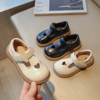 Нови 2024 г. за момиче Mary Janes, издълбани във формата на сърце Сладки детски кожени обувки с T-каишка, черни, бежови, прекрасни, стилни, детски обувки, бебешки обувки