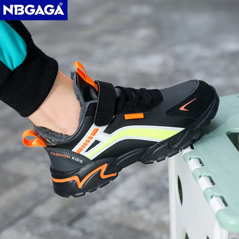 Noi de iarnă pentru copii pantofi de alergare în aer liber sport ocazional băieți cizme calde de pluș la modă pantofi de tenis impermeabili din piele anti-alunecare