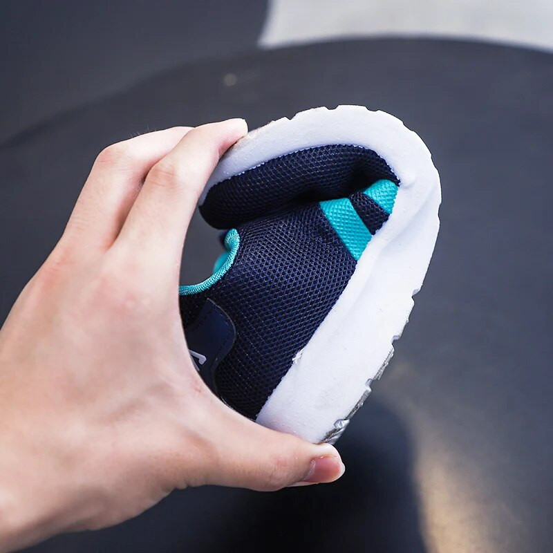 Detské módne tenisky pre chlapcov a dievčatá, tenisové topánky, sieťované priedušné bežecké topánky, ľahké vonkajšie detské športové turistické topánky