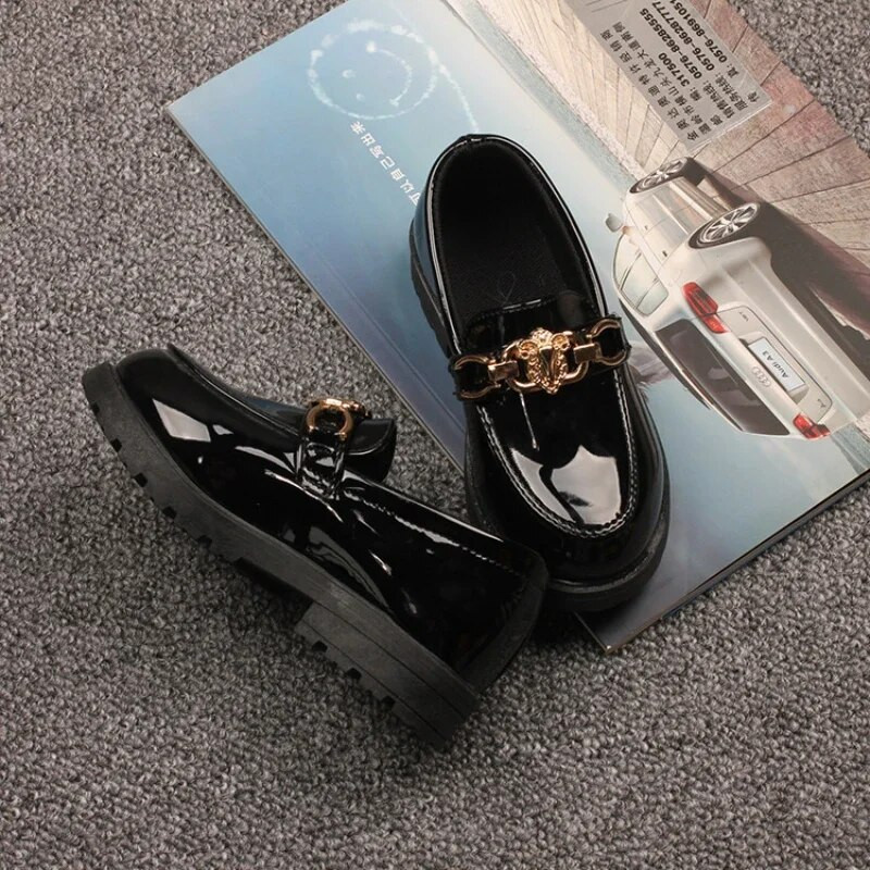 Beebikingad Tüdrukutele Väikesed nahast kingad Pehme tallaga printsessi kingad Student Performance Shoe Trend Sapato Infantil Para Menina Chaussure