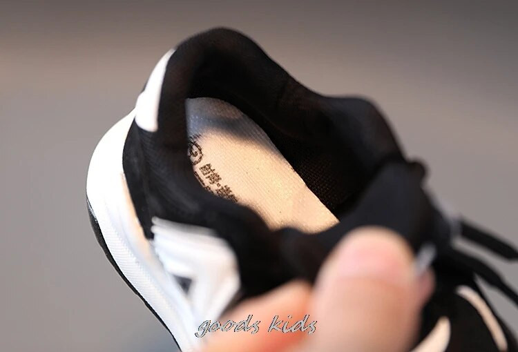 Coș nou pantofi copii pantofi pentru băieți pantofi anti-alunecare pentru copii pantofi pentru fete pantofi anti-alunecos din piele încălțăminte alergare pantofi de antrenament