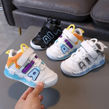 Детски спортни обувки Бебешки обувки с мека подметка за малки деца Есенни момичета Бебешки дишащи мрежести маратонки Модни детски обувки за момчета 2023 г.