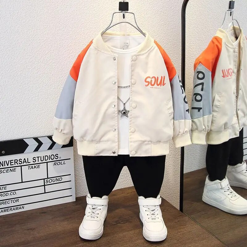 Kórejská módna chlapčenská baseballová bunda s patchworkovou potlačou písmen, jednoradové vyšívanie, jeseň/jar 2023, detské oblečenie pre deti od 4 do 12 rokov
