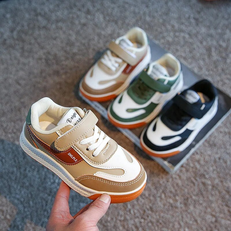 Laste kevadised uued nahast tossud keskmised suured laste vabaajajalatsid poistele ja tüdrukutele pehme tallaga õpilaste tennised