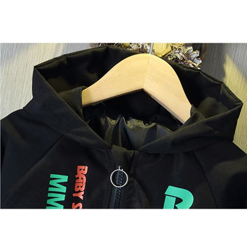 Ilus beebipoiste mantel Kevad-sügis kamuflaaž Liimimine kapuutsiga tuuletõke 2–8-aastastele lastele Sport Vaba aeg Ülerõivad Riided