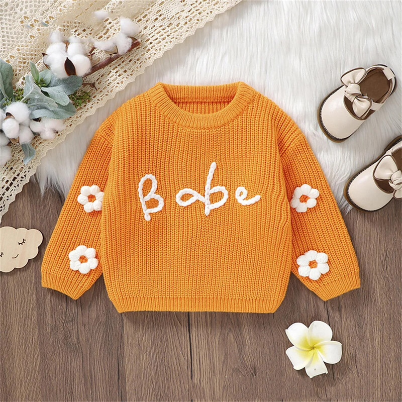 Téli baba kötöttáru, kézzel készített, hímzett, kötött nyakú, hosszú ujjú, aranyos pulóver gyerekeknek