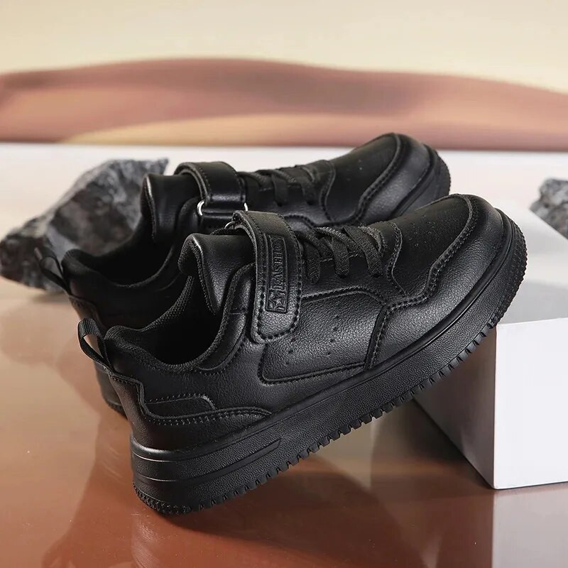 Vaikiški sportbačiai berniukams Odiniai plokšti vaikiški juodi balti batai mergaitėms lengvi sportiniai teniso sportbačiai berniukui Nemokamas pristatymas