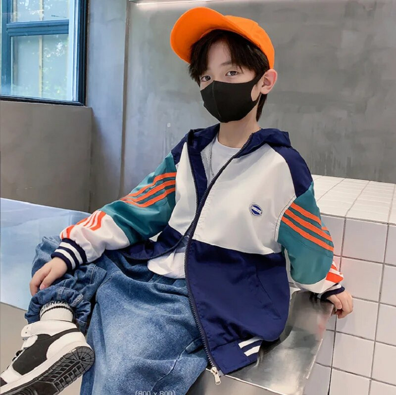 Kevadriided Poiste jope lastele Välisriided jakk poistele 4-14 aastat Kapuutsiga vertikaalsete triipudega keskmise pikkusega tuulejakk poistele