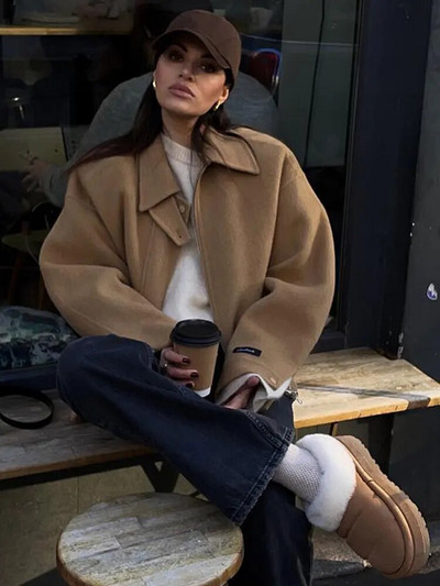 Alkalmi, tömör, egysoros, rövid kabát, elegáns hajtóka, hosszú ujjú, cipzáras kardigán 2023-as téli Highstreet elegáns női felsőruházat