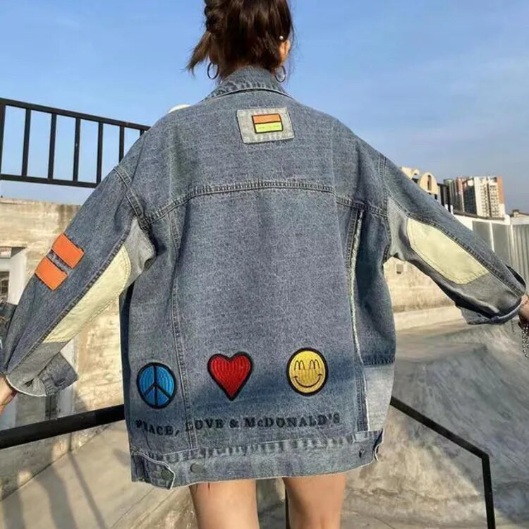 2023. aasta kevad uus neet Nägu rasketööstuse lahtised tikandid välismaise stiili keskmise pikkusega naiste rõivaste pesu