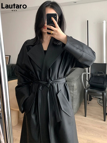 Lautaro Пролет Есен Дълъг извънгабаритен черен кожен тренчкот за жени с пояси с едно копче, свободен, стилен, корейска мода 2021 г.