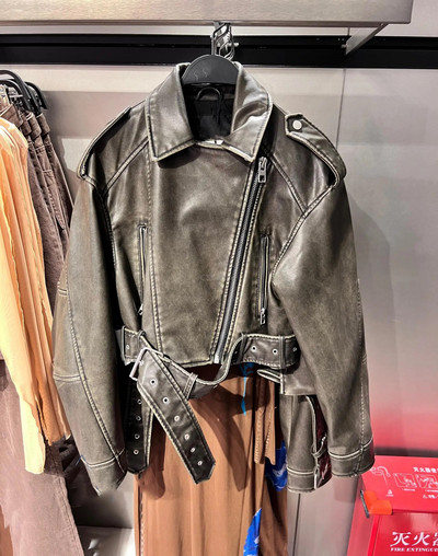 CNlalaxury Γυναικεία Πράσινη Ζώνη από συνθετικό δέρμα Vintage τσέπες με φερμουάρ με πόρπη από δέρμα 2023 Άνοιξη γυναικεία κοντά πανωφόρια