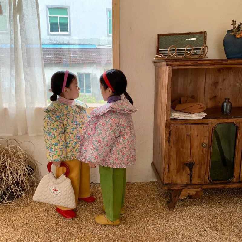 Toamnă Iarnă Bumbac cu imprimeu floral Îmbrăcăminte exterioară pentru copii Moda guler răsturnat Volane Jachetă pentru fete Gros, caldă haină pentru copii 2-6A