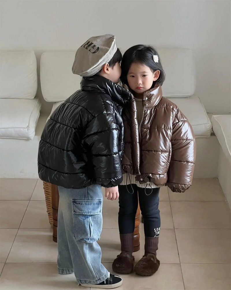 Lasteriided Laste vabaaja suleparkad Korea stiilis 2023. aasta sügistalv uus puuvillase polsterdatud tepitud mantel Paks soe mantel