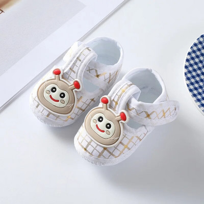 Beebikingad, libisemiskindlad pehmed tallad, automustrilised riidest jalanõud, mugavad esimesed jalutuskäijad, väikelapse jalutusjalats