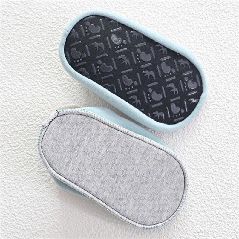 Bábätko Chlapček Pláž Vodné športy Tenisky Prví chodci Plávanie Vodné topánky Barefoot topánky Dievča Surfovanie Rybolov Potápanie Vnútorné a vonkajšie Papuče