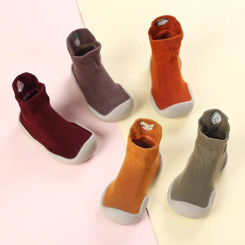 Kevadised ja sügisesed laste kõndimisjalatsid Pehme tald Silikoon Multikas Puhas Puuvillane Beebikingad Lasteaia Beebi Sokid Kingad