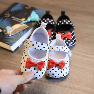 Baby Step Kingad Beebi esimene paar väikelaste jalanõusid Beebikingad Hingavad libisemiskindlad Tüdrukute Moekingad Printsessi stiil