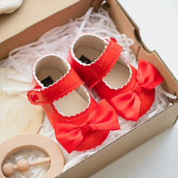 Meckior Classic PU кожени бебешки обувки за момичета Bowknot Princess плоски нехлъзгащи се памучни долнища Прохождащи обувки за новородено креватче 0-18M
