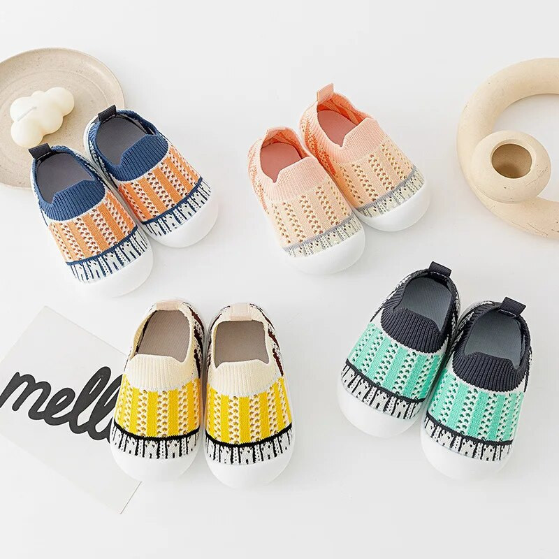 Kid Baby First Walkers Kingad Hingavad väikelaste väikelaste kingad Tüdrukutele Poistele vabaaja võrkjalatsid Pehme põhjaga mugavad libisemiskindlad kingad