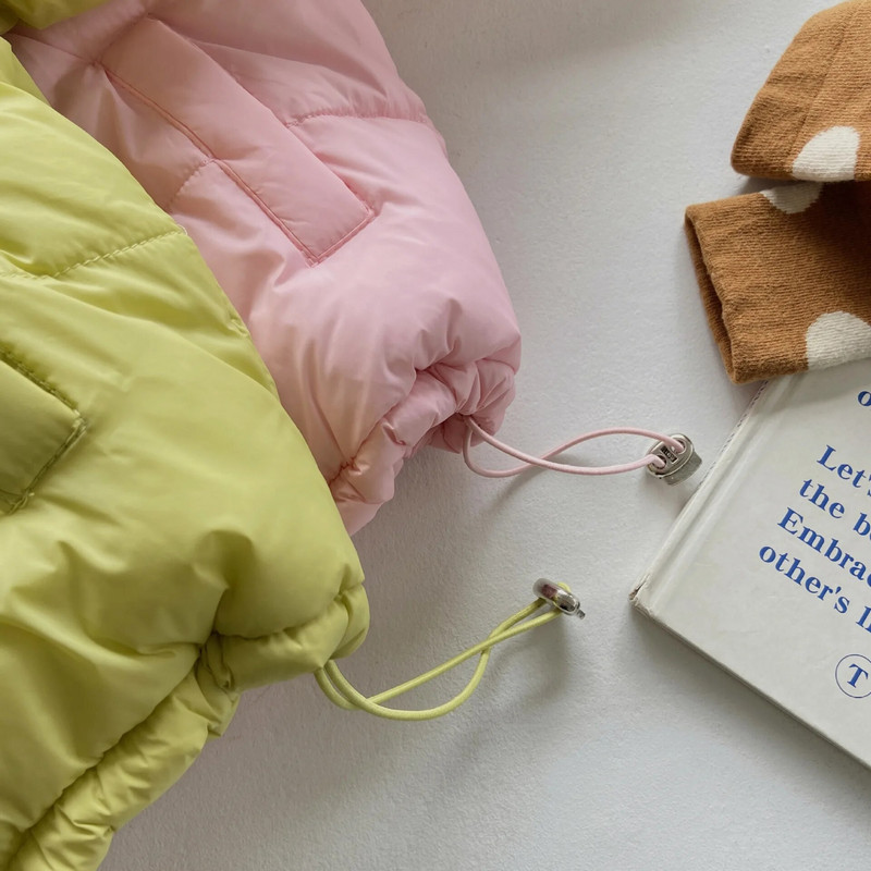 2023 m. nauja vaikiška striukė su gobtuvu berniukams, mergaitėms, šilta viršutinė striukė Vaikams, stora aksominė striukė Kūdikių paltai Minkšti kasdieniai viršutiniai drabužiai