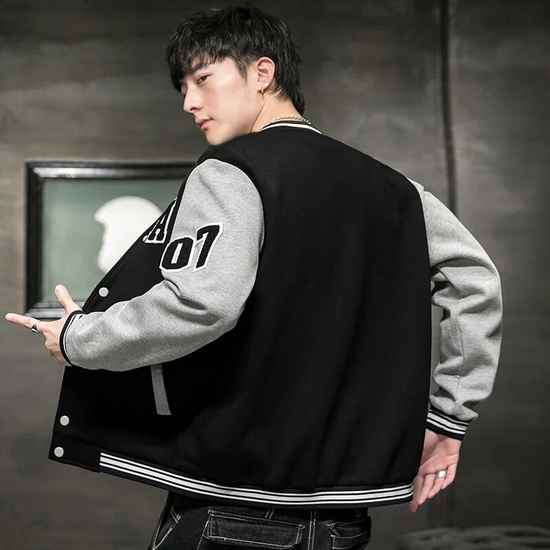 Beisbolo uniforma vyriška ir moteriška striukė Madingo prekės ženklo hiphopo laisvalaikio laisvalaikio poros 2023 m. Nauji gatvės retro stiliaus siuvinėjimai