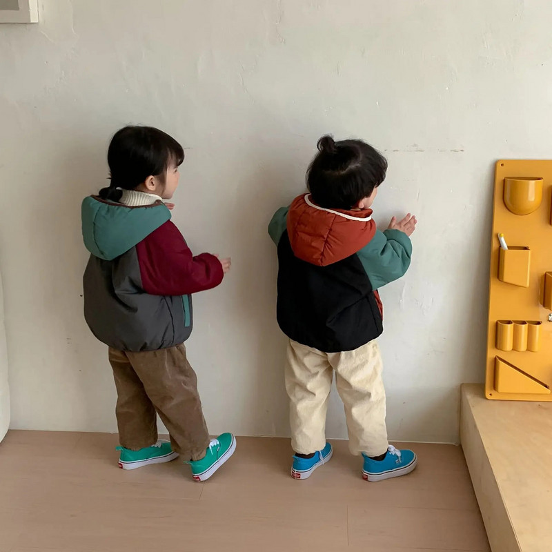 Detské oblečenie s bavlnou, obojstranne zahusťujúcou bavlnenou sponou, chlapčenskou zimnou dievčenskou kabátikovou kabátikovou bundou pre novorodencov 2023 s kapucňou