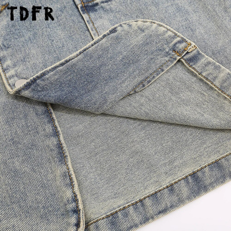 Szakadt, mosott, szorongatott farmerdzseki, férfi őszi, alkalmi, zsebes hajtóka, egysoros, hosszú ujjú férfi felsőruházat