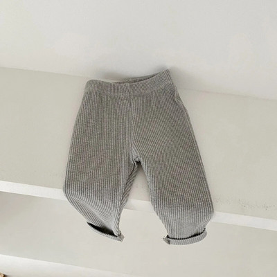 Ins 2023 koreai őszi babanadrágok pamut bordás sokoldalú csecsemőlányok leggingsek szűk, vékony alsó újszülött lány nadrágok