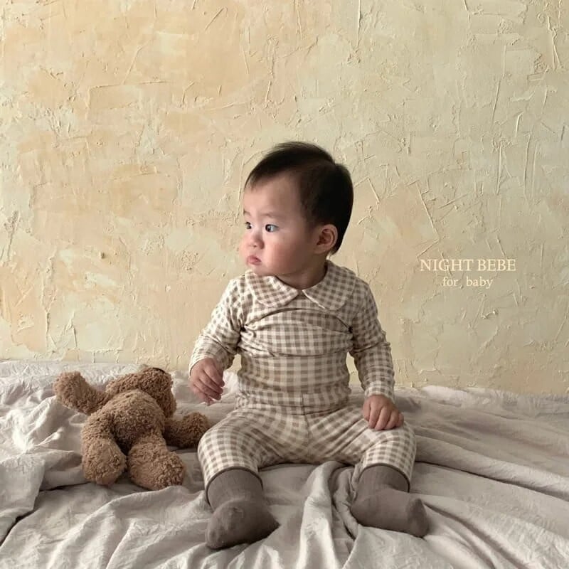 2023 m. rudens Nauji kūdikių medvilniniai antblauzdžiai mergaičių gėlėtos kelnės mažiems vaikams Pp kelnės mažiems languotos antblauzdžiai madingos kūdikių kelnės