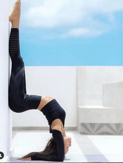 2 bucăți/set costum de yoga pentru femei, fără sudură, pentru antrenament cu elasticitate înaltă, set sport, respirabil, cu talie înaltă, costum de sport, sexy, pentru alergare.