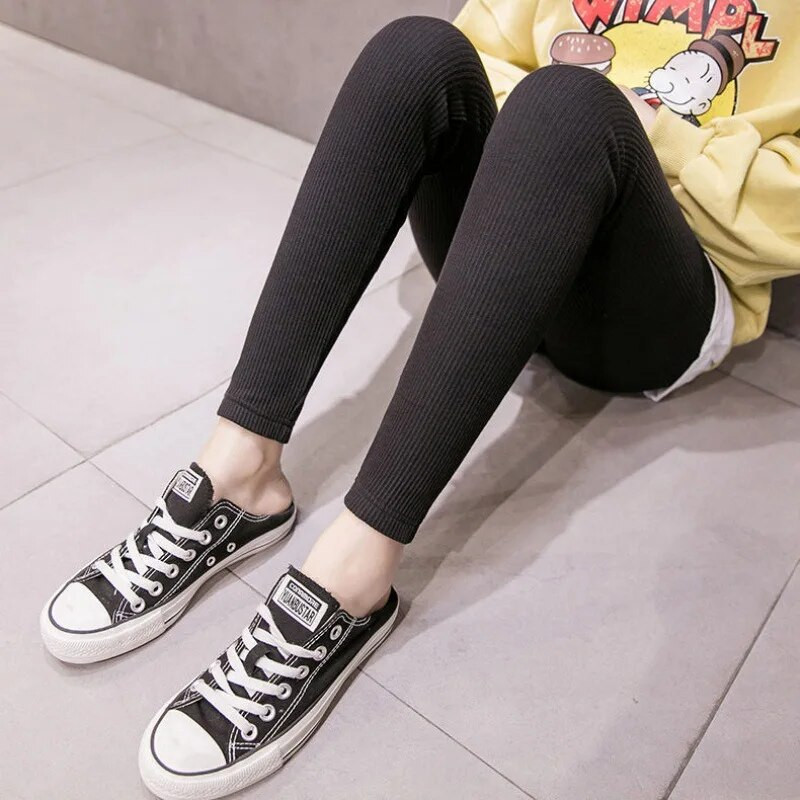 Nėščioms vienspalvės antblauzdžiai žemu juosmeniu per visą dizainą siauros kelnės Drabužiai nėščiosioms rudeninės nėštumo kelnės