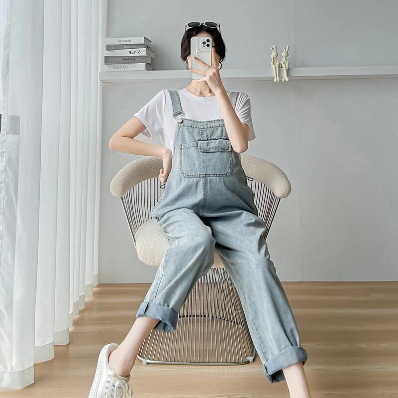 Korėjietiško stiliaus džinsiniai kombinezonai nėščiosioms šviesiai mėlyni aukštu juosmeniu nėščioms moterims medvilniniai kombinezonai aukštu juosmeniu nėščiosioms laisvi džinsai