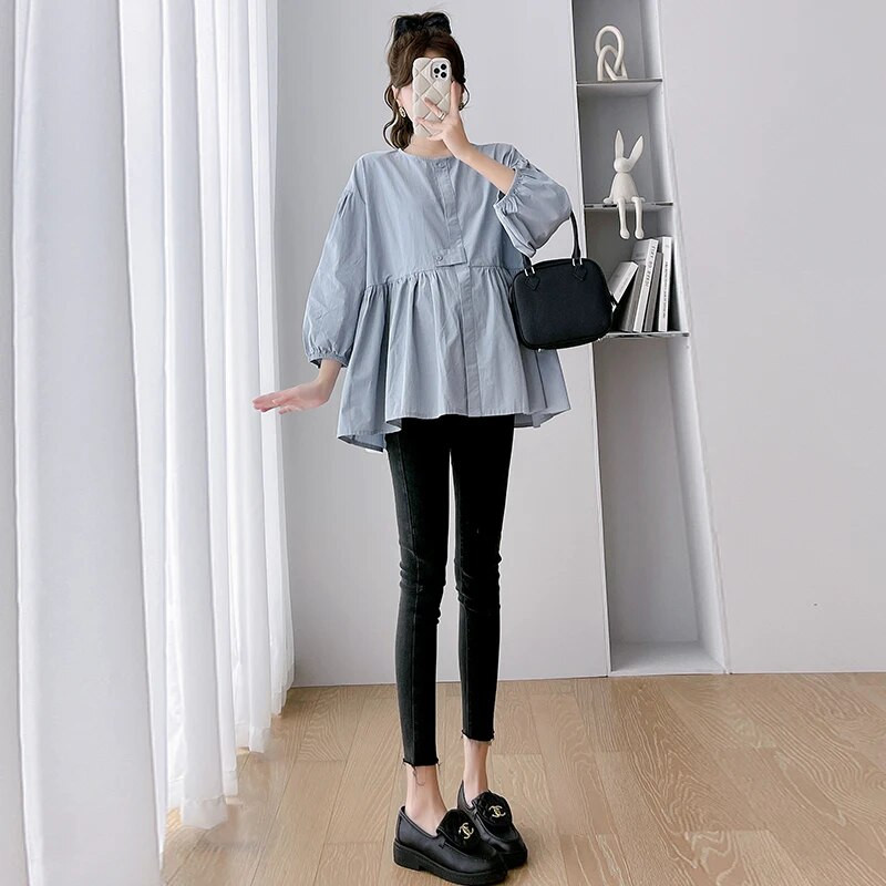 Korėjietiško stiliaus Negabaritiniai nėščiųjų marškiniai Laisvos mados palaidinės nėščiosioms Didelio dydžio pavasariniai drabužiai nėščiosioms Mėlyna balta