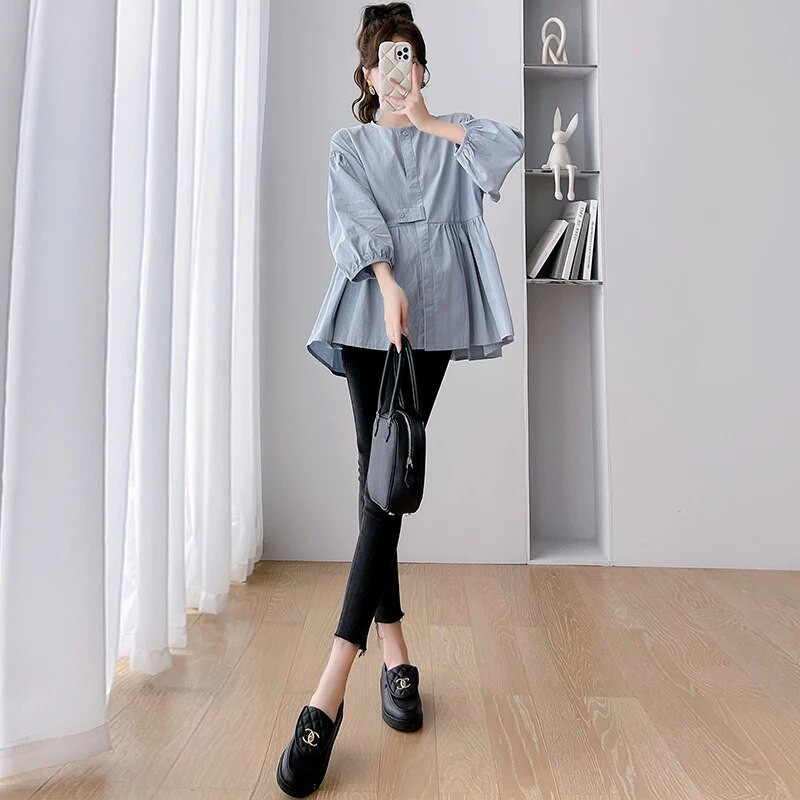 Korėjietiško stiliaus Negabaritiniai nėščiųjų marškiniai Laisvos mados palaidinės nėščiosioms Didelio dydžio pavasariniai drabužiai nėščiosioms Mėlyna balta