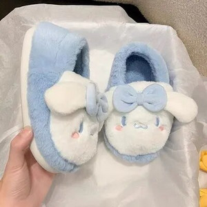 Sanrio Cinnamoroll Home Fuzzy Slipper Y2k Batai Moteriški žieminiai Contton Šilti pliušiniai neslystantys rankena Fluffy Kawaii siuvinėti batai