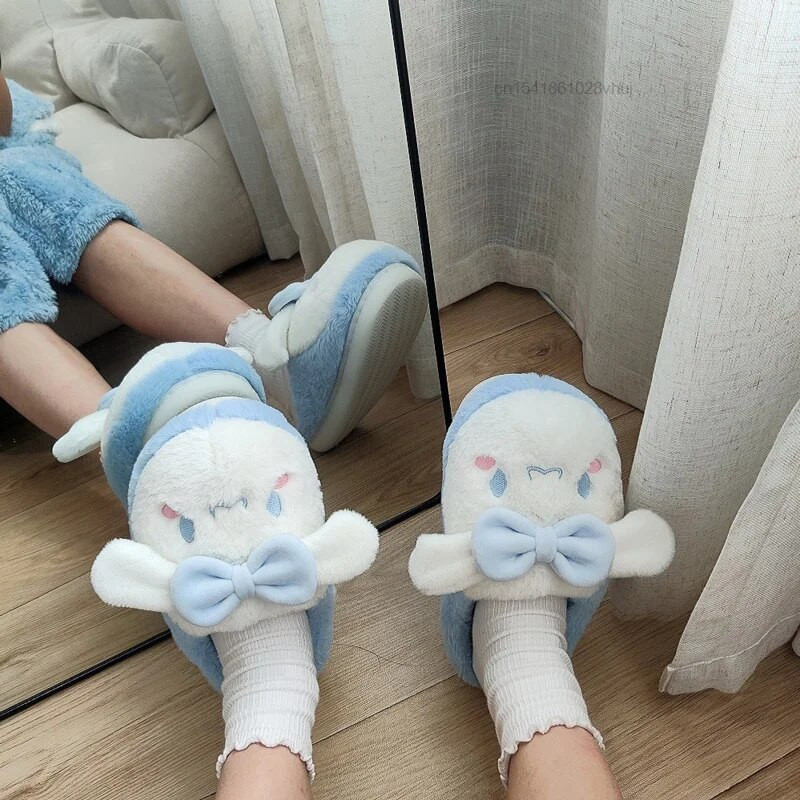 Sanrio Cinnamoroll Home Fuzzy Slipper Y2k Batai Moteriški žieminiai Contton Šilti pliušiniai neslystantys rankena Fluffy Kawaii siuvinėti batai
