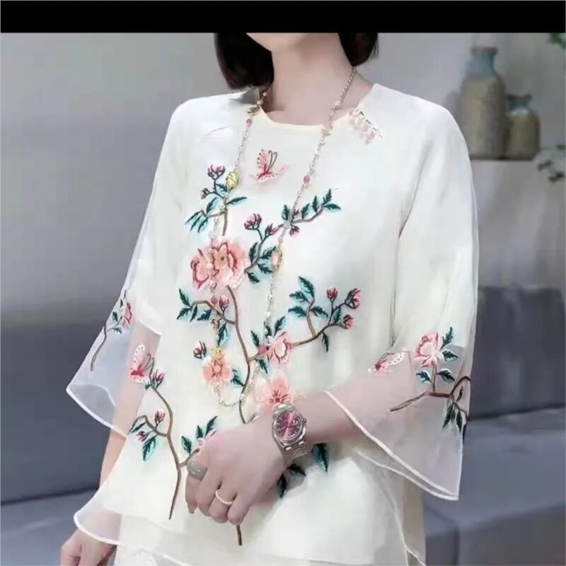 Nėščioms moterims balti kiniški marškiniai su apvaliu kaklu, siuvinėti moteriški 2023 m. rudens Nauji laisvalaikio kiniški madingi madingi marškinėliai nėščiosioms LF072