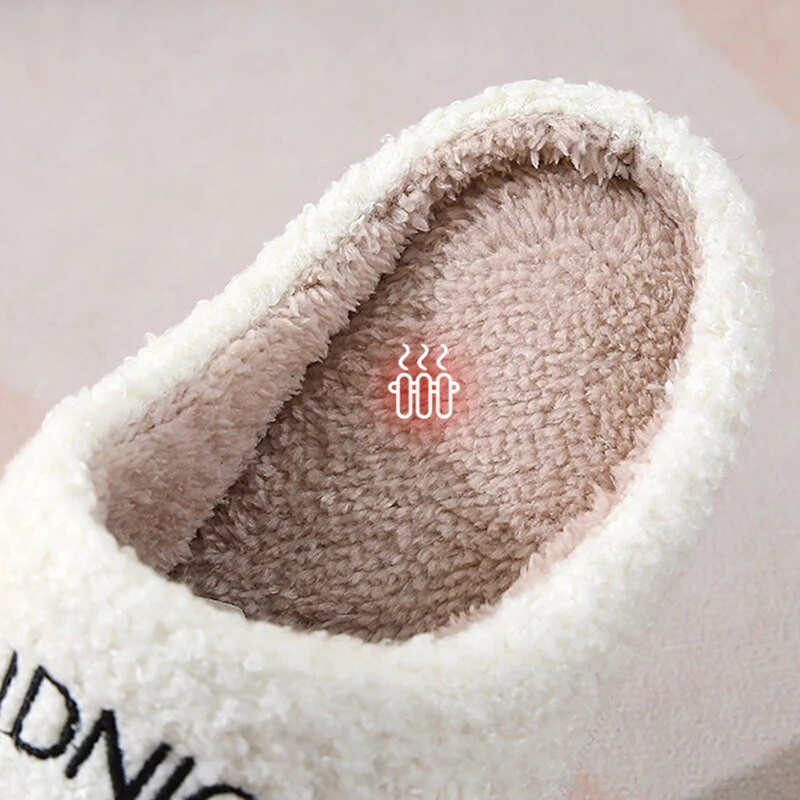 Iarna cuplu papuci de bumbac calduroase papuci de pluș în formă de inimă cu desene animate papuci pufosi din blană artificială pantofi de uz casnic papuci caldi de casă