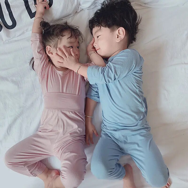 Primavara vara Haine pentru fetite Seturi de pijamale Pijamale pentru baieti Imbracaminte pentru casa pentru copii Lenjerie de noapte modala Imbracaminte de interior pentru copii Costum de pijama