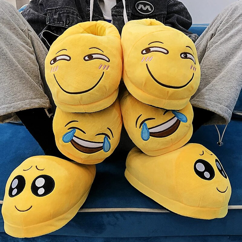 Kućne papuče Tople zimske kućne lepršave Nova moda Muškarci Žene Bread Demon Mekane plišane cipele Unisex Slatki smiješni božićni poklon