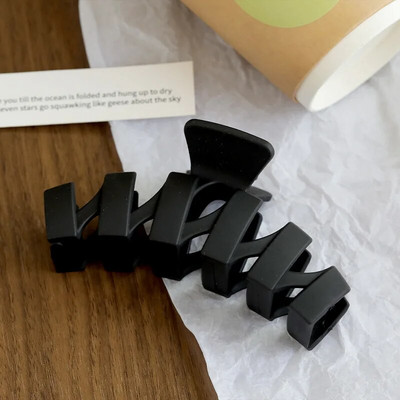 Κορεάτικο ουδέτερο καφέ Μεγάλα πλαστικά κλιπ για νύχια μαλλιών για γυναικεία αξεσουάρ Κοσμήματα Κόμμωση Ins Fashion Catch φουρκέτες καβούρι Δώρο