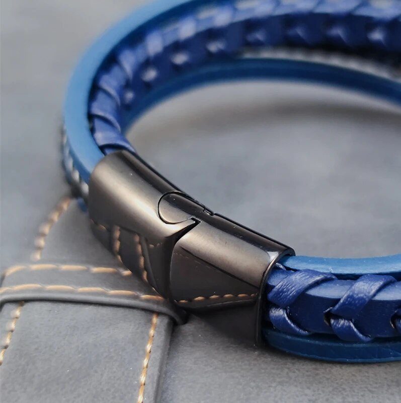 Funie împletită împletită 4 straturi Brățări pentru bărbați din piele albastră Stil punk Brățară din oțel inoxidabil pentru prieteni farmec Bijuterii de modă Cadouri