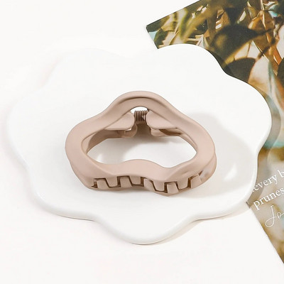 2024. aasta uus mood, väikesed jäätunud geomeetriaga klambrid, naiste juuksenõelad, tüdrukute aksessuaarid, peakatted, juukseküüs, hulgimüük