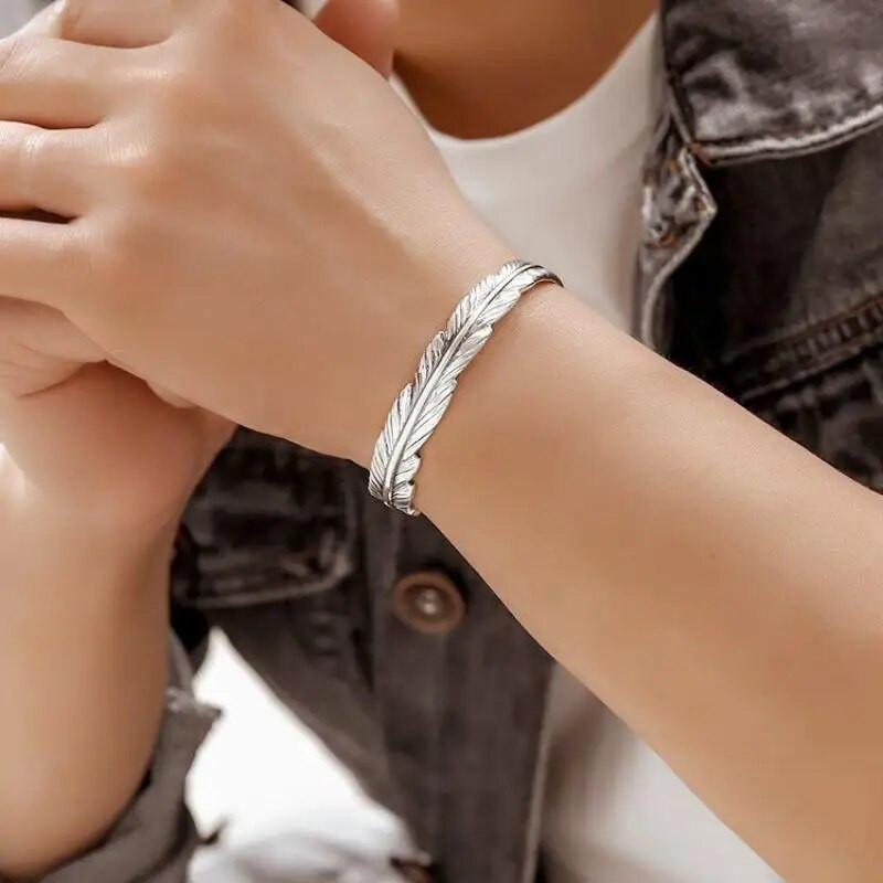 Loominguline disain Graveerimine sulgedega avatav reguleeritav käevõru Meeste mood vabaaja ehted aastapäeva pühade kingitus