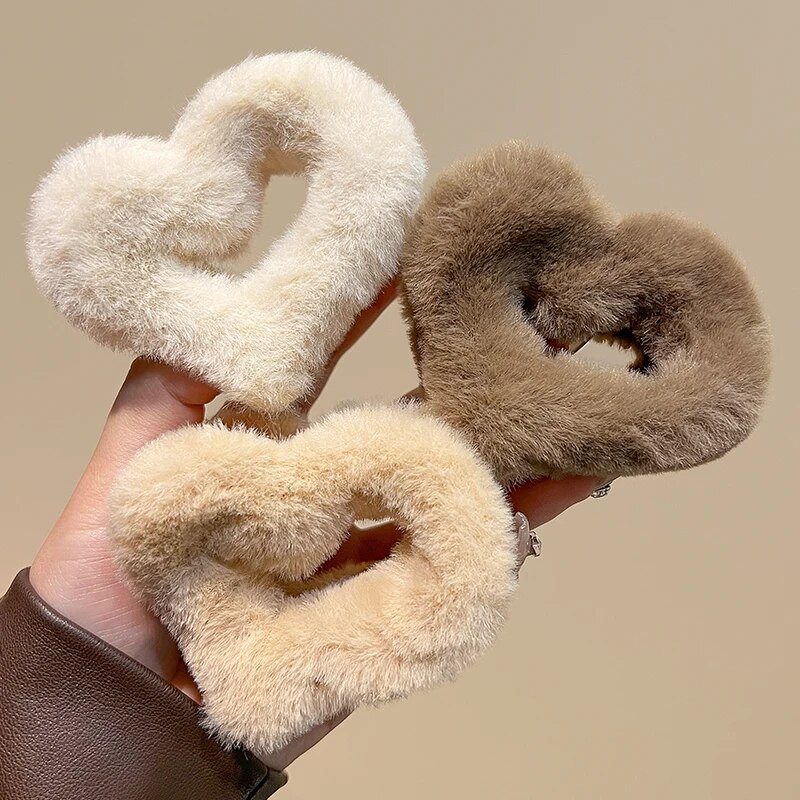 Χειμερινή βελούδινη γούνινη καρδιά Νύχι μαλλιών για γυναίκες Απαλή ψεύτικη γούνα Κλιπ μαλλιών με καβούρια Barrettes μεγάλου μεγέθους Αφράτες φουρκέτες Αξεσουάρ μαλλιών