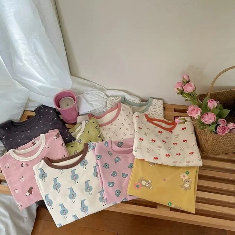 Vaikiškas pižamų rinkinys Rudeninis animacinis filmukas ilgomis rankovėmis medvilniniai berniukų miego rūbai madingi mergaičių naktinių drabužių komplektai